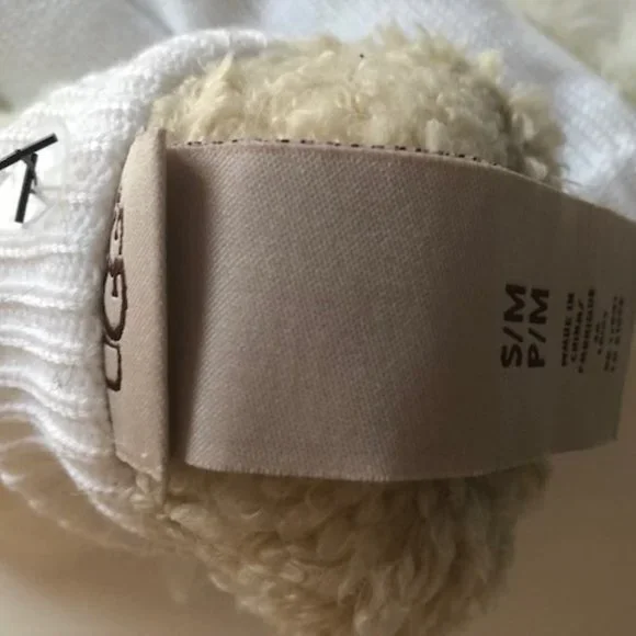 UGG Faux Fur Mittens. NWT. Size: Small/Medium